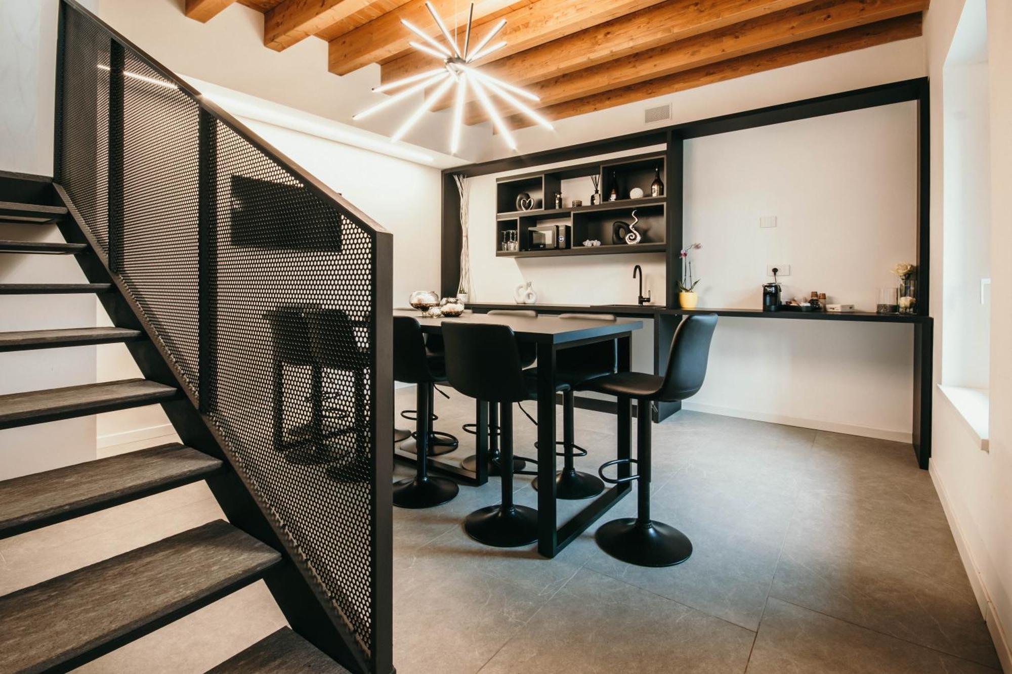 Gio Leo Guest House Lesa Zewnętrze zdjęcie