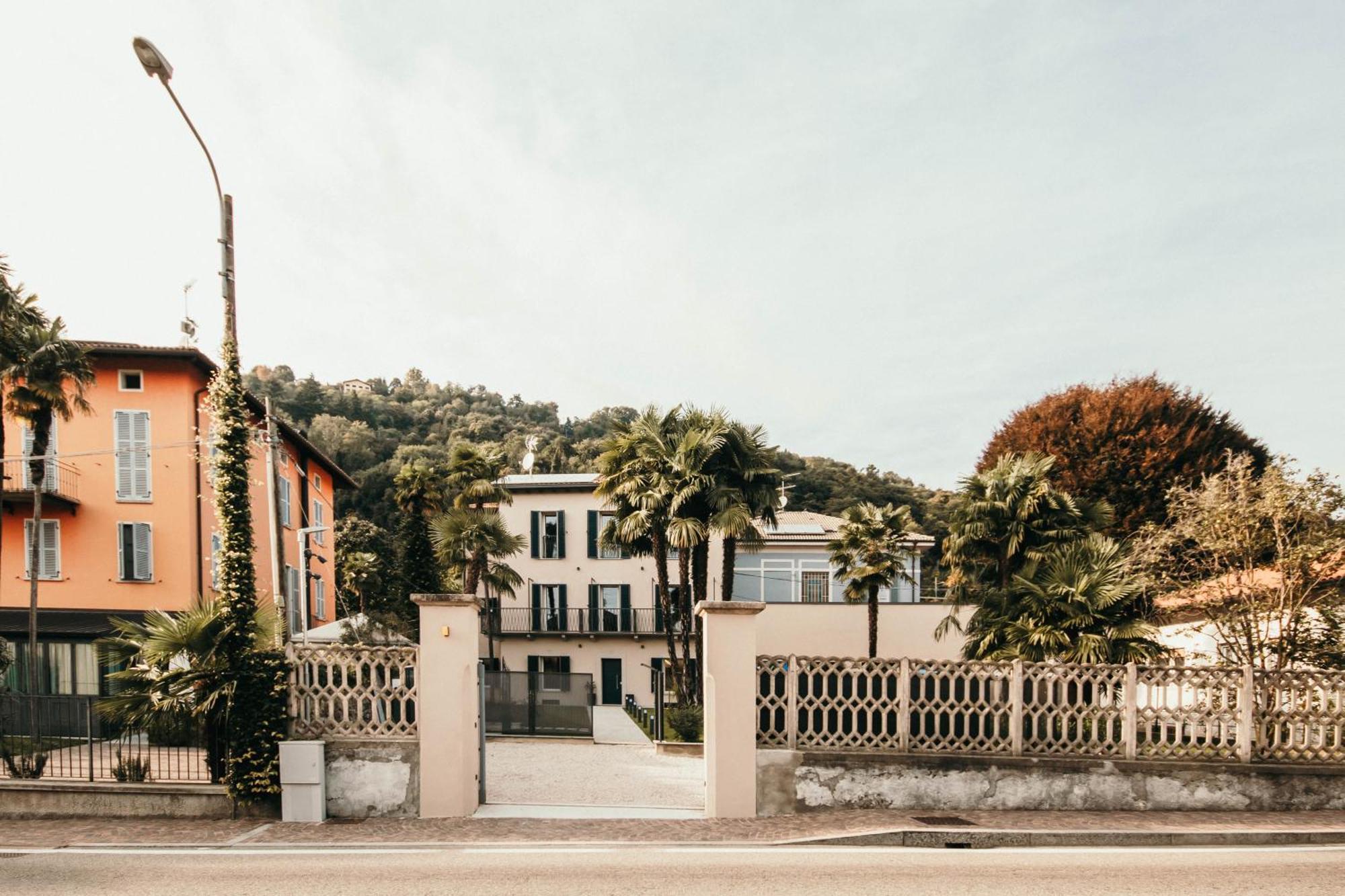 Gio Leo Guest House Lesa Zewnętrze zdjęcie